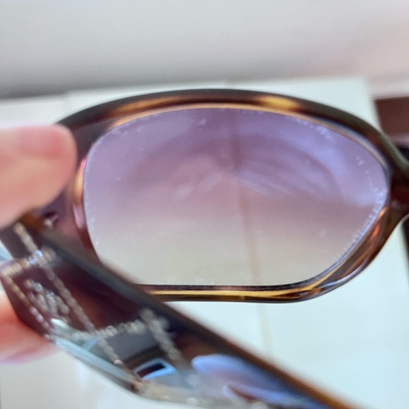 Chanel Vintage Tortoise Shell Sunglasses - Picture 8 of 10
